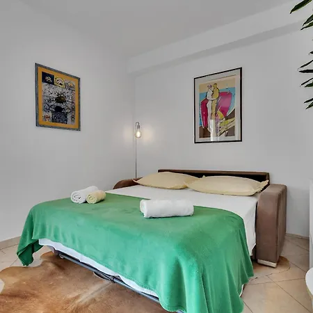 Apartment Vanda *