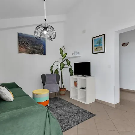 Vanda Apartment *